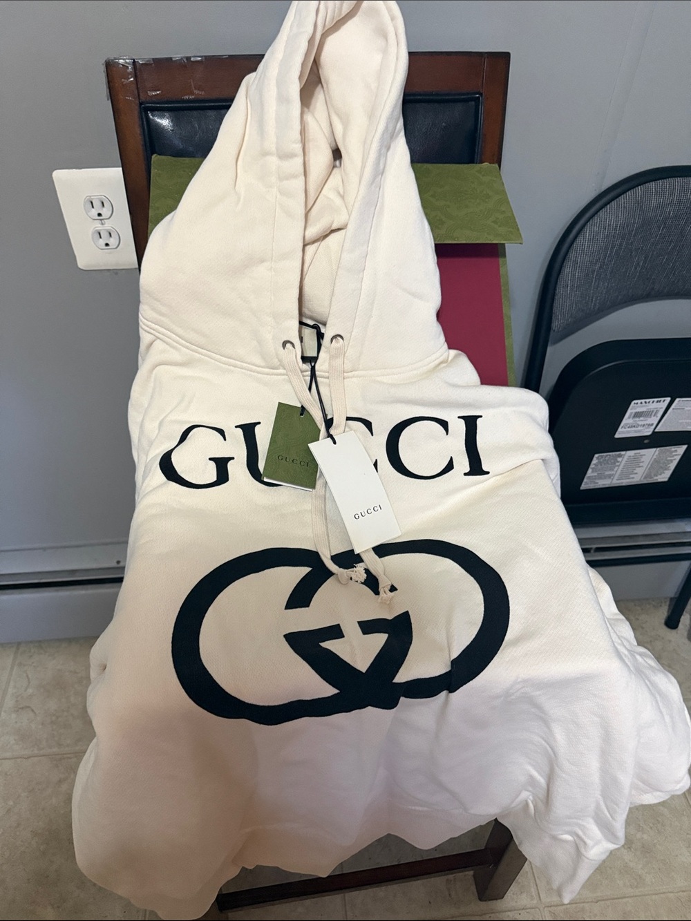Gucci Cream Hoodie with Black GG Logo XXL New w tags